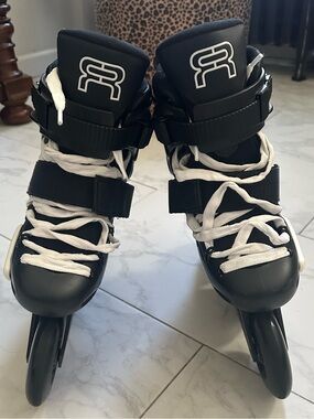 FRX 310 Freeskates Roller Blades